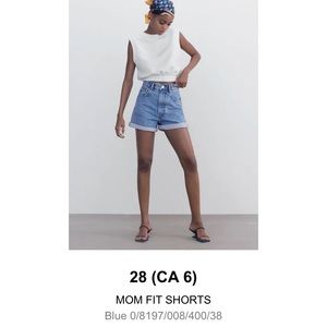 Zara “mom fit shorts” size CA 6